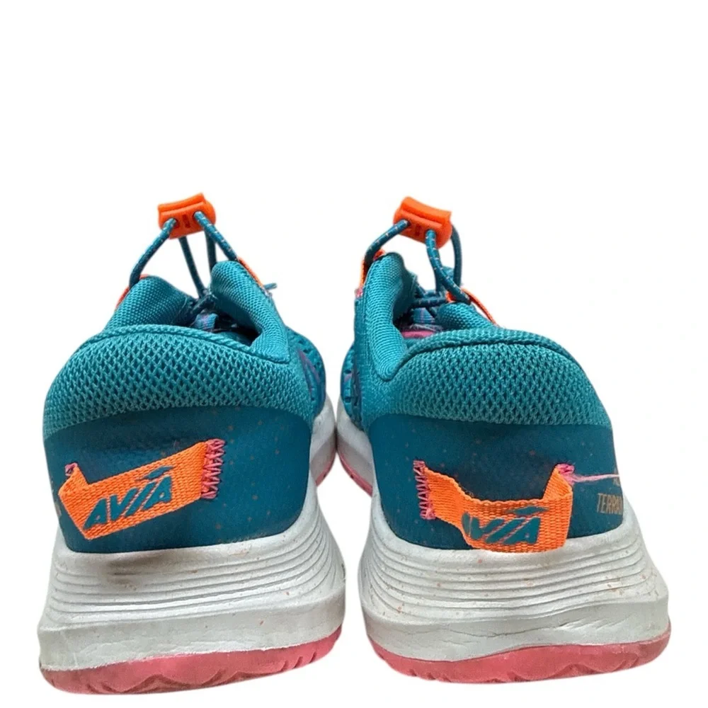 Avia lightweight supportive